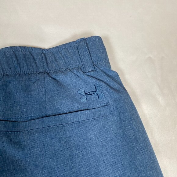 Under Armour Golf 32 Polyester Blue Shorts - Picture 5 of 5